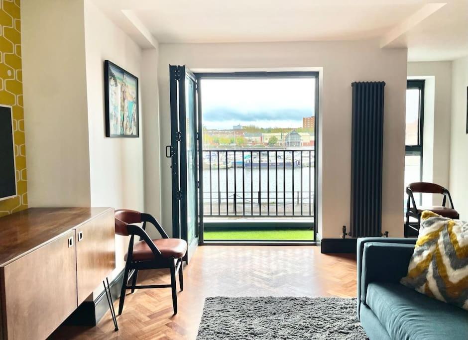Duplex Harbourside Centre With Free Parking Apartament Bristol